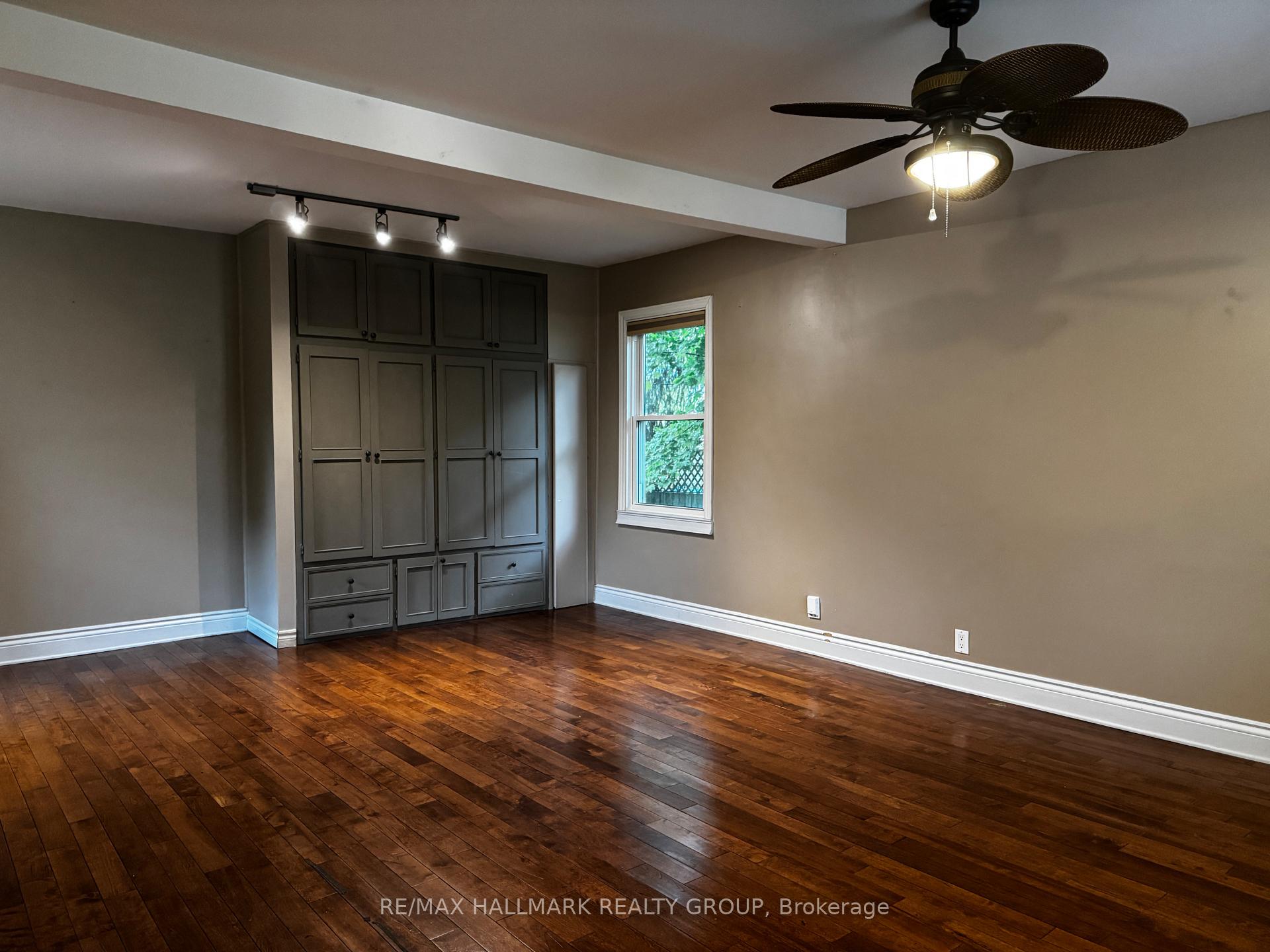 Photo 6 of 118 Wellington Street, Gananoque — HOMEH