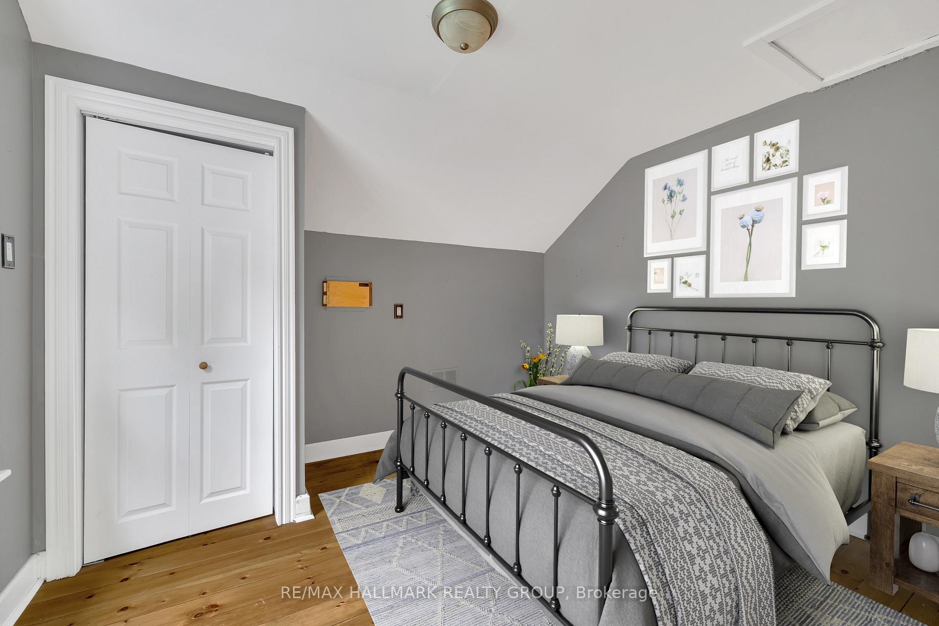 Photo 32 of 118 Wellington Street, Gananoque — HOMEH