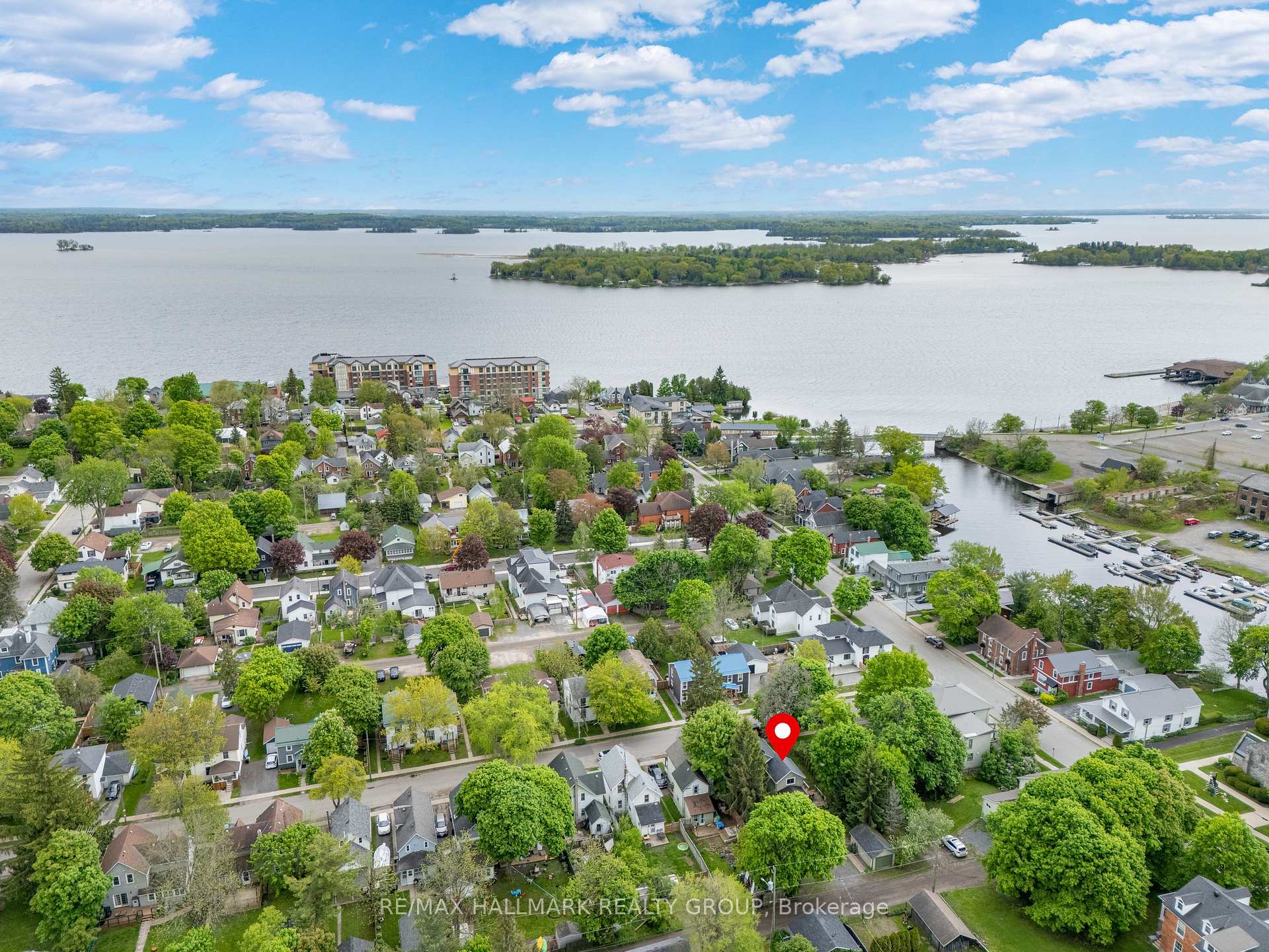 Photo 45 of 118 Wellington Street, Gananoque — HOMEH