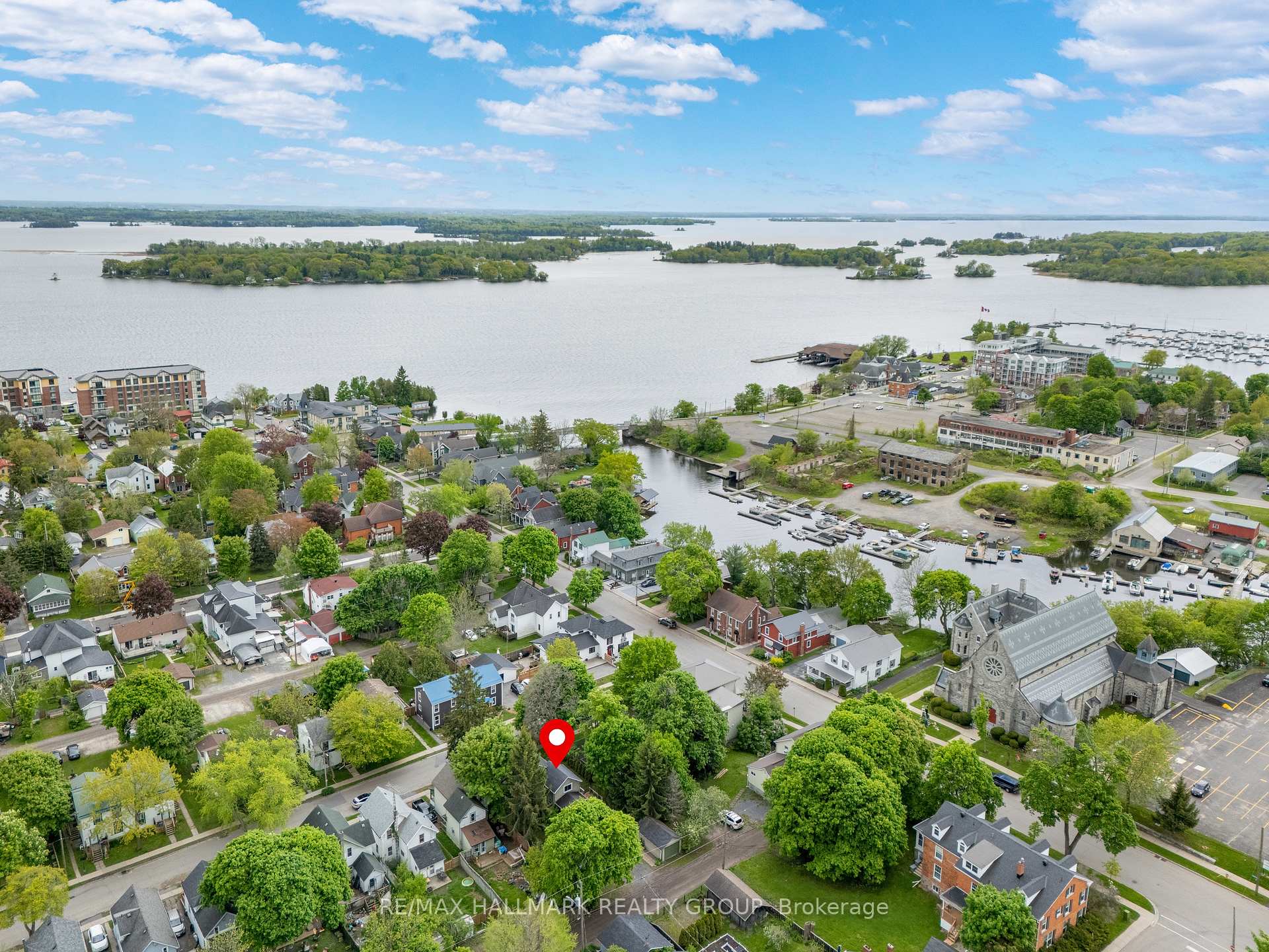Photo 46 of 118 Wellington Street, Gananoque — HOMEH