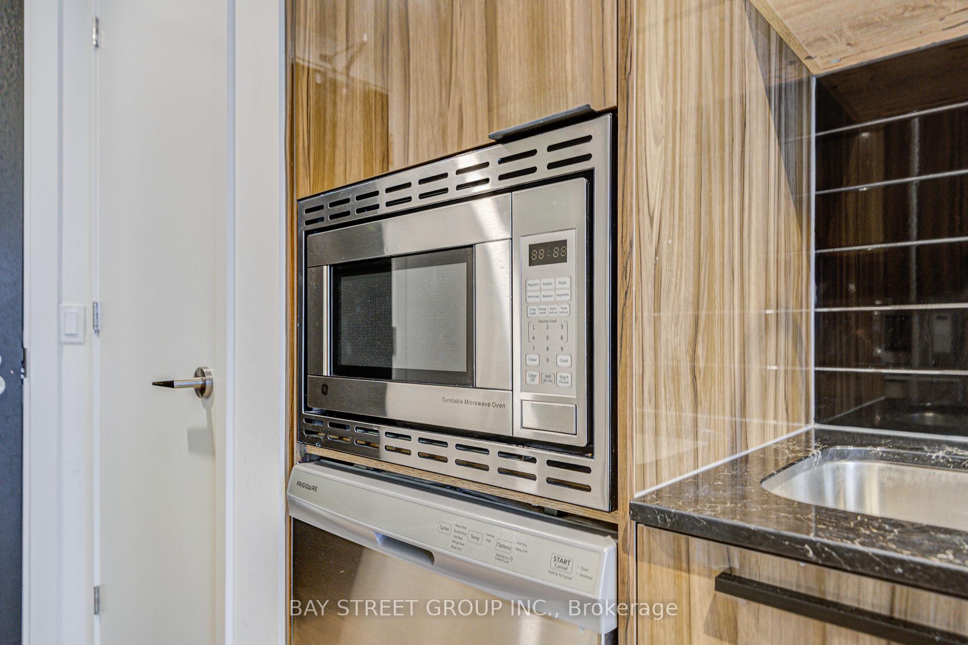Photo 16 of Unit 4104, 501 Yonge Street, Toronto, Church-Yonge Corridor — HOMEH