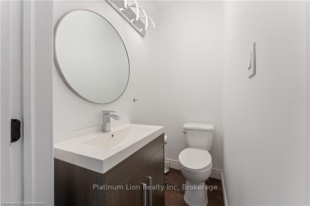 Photo 6 of 65 Broadway Street W, Brant, Paris — HOMEH