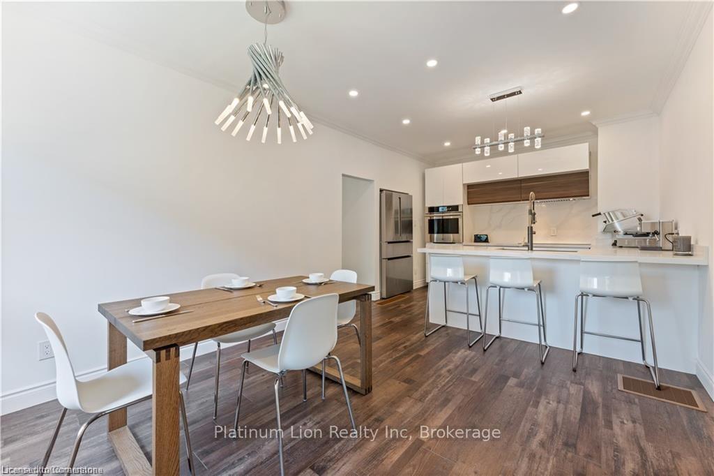 Photo 14 of 65 Broadway Street W, Brant, Paris — HOMEH