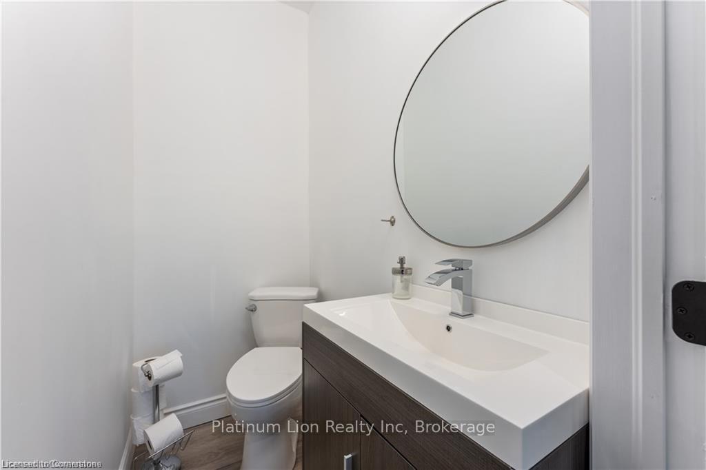 Photo 27 of 65 Broadway Street W, Brant, Paris — HOMEH