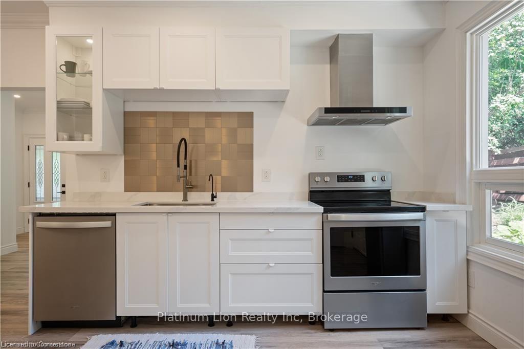 Photo 36 of 65 Broadway Street W, Brant, Paris — HOMEH