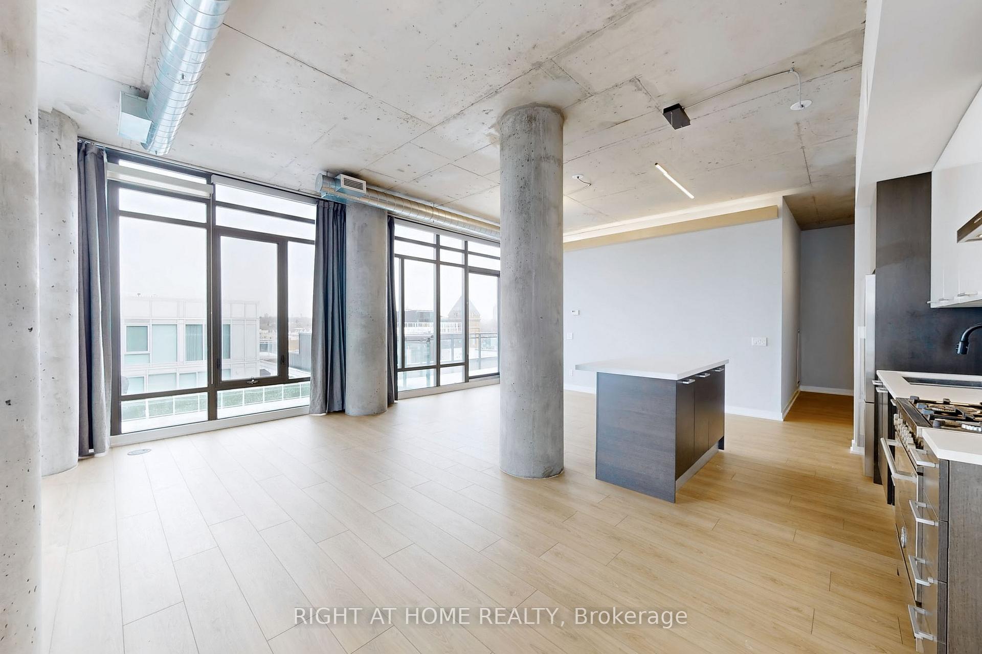Photo 4 of Unit 726, 90 Broadview Avenue, Toronto, South Riverdale — HOMEH