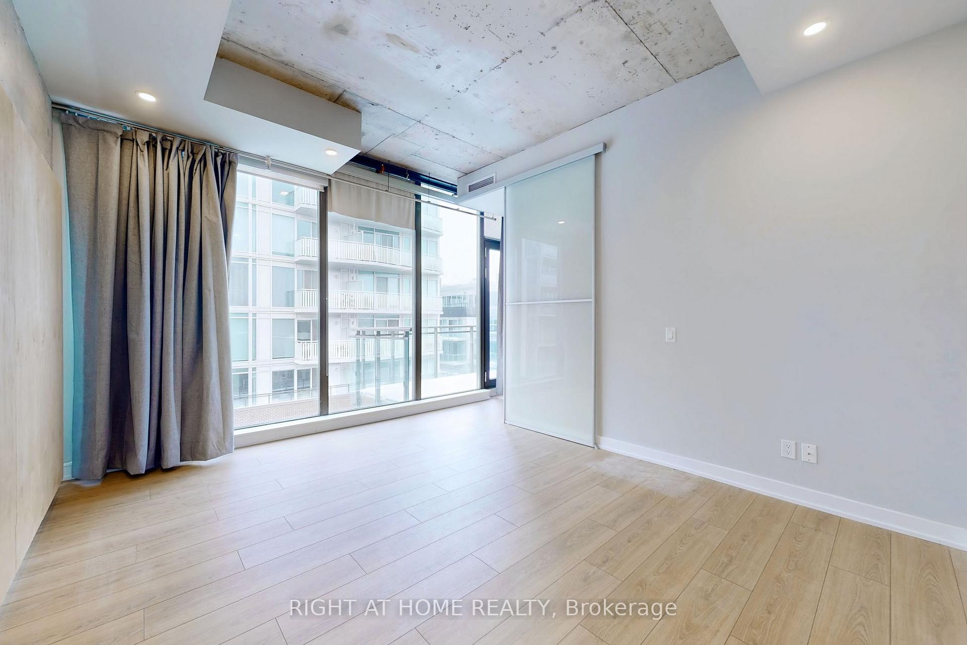 Photo 8 of Unit 726, 90 Broadview Avenue, Toronto, South Riverdale — HOMEH