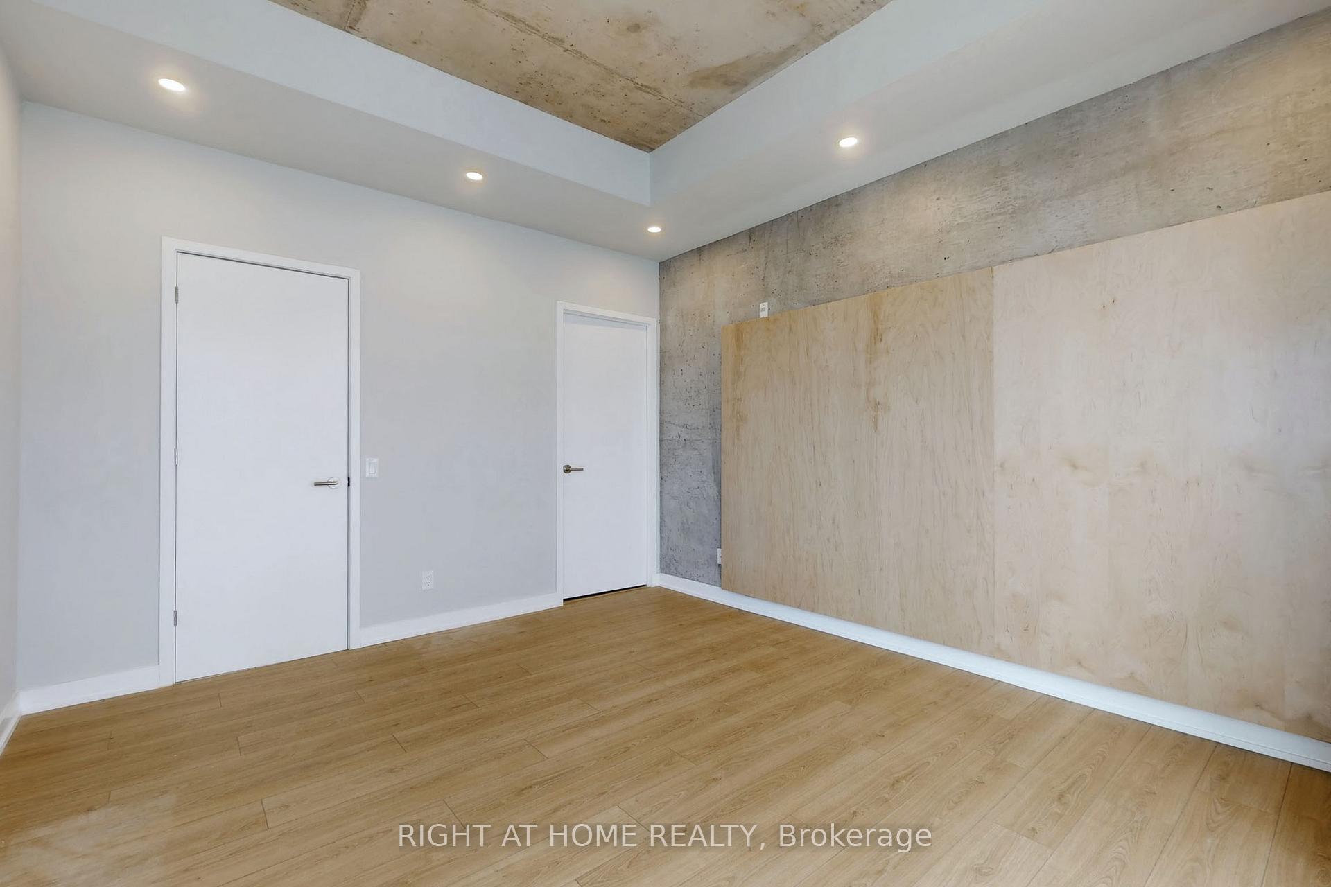 Photo 13 of Unit 726, 90 Broadview Avenue, Toronto, South Riverdale — HOMEH