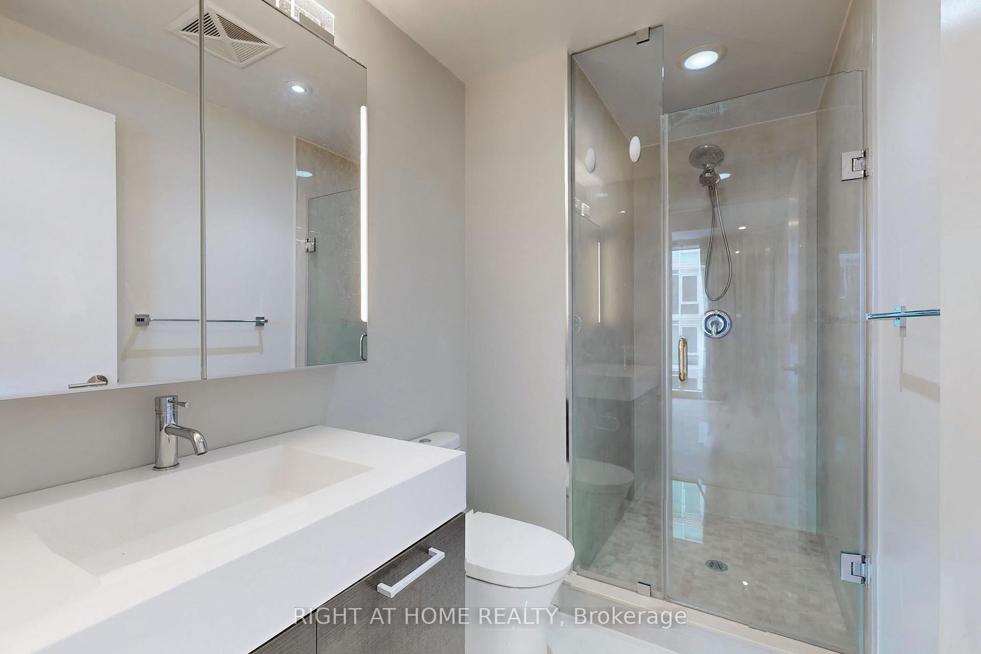 Photo 14 of Unit 726, 90 Broadview Avenue, Toronto, South Riverdale — HOMEH