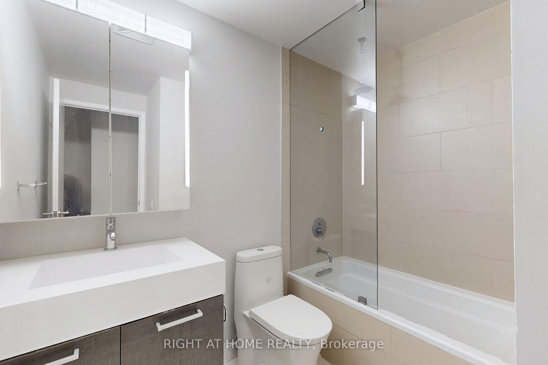 Photo 20 of Unit 726, 90 Broadview Avenue, Toronto, South Riverdale — HOMEH