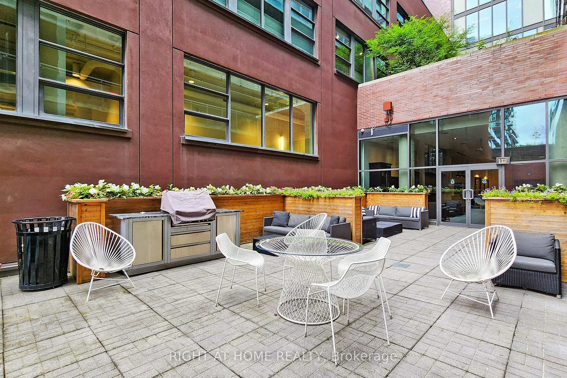 Photo 35 of Unit 726, 90 Broadview Avenue, Toronto, South Riverdale — HOMEH