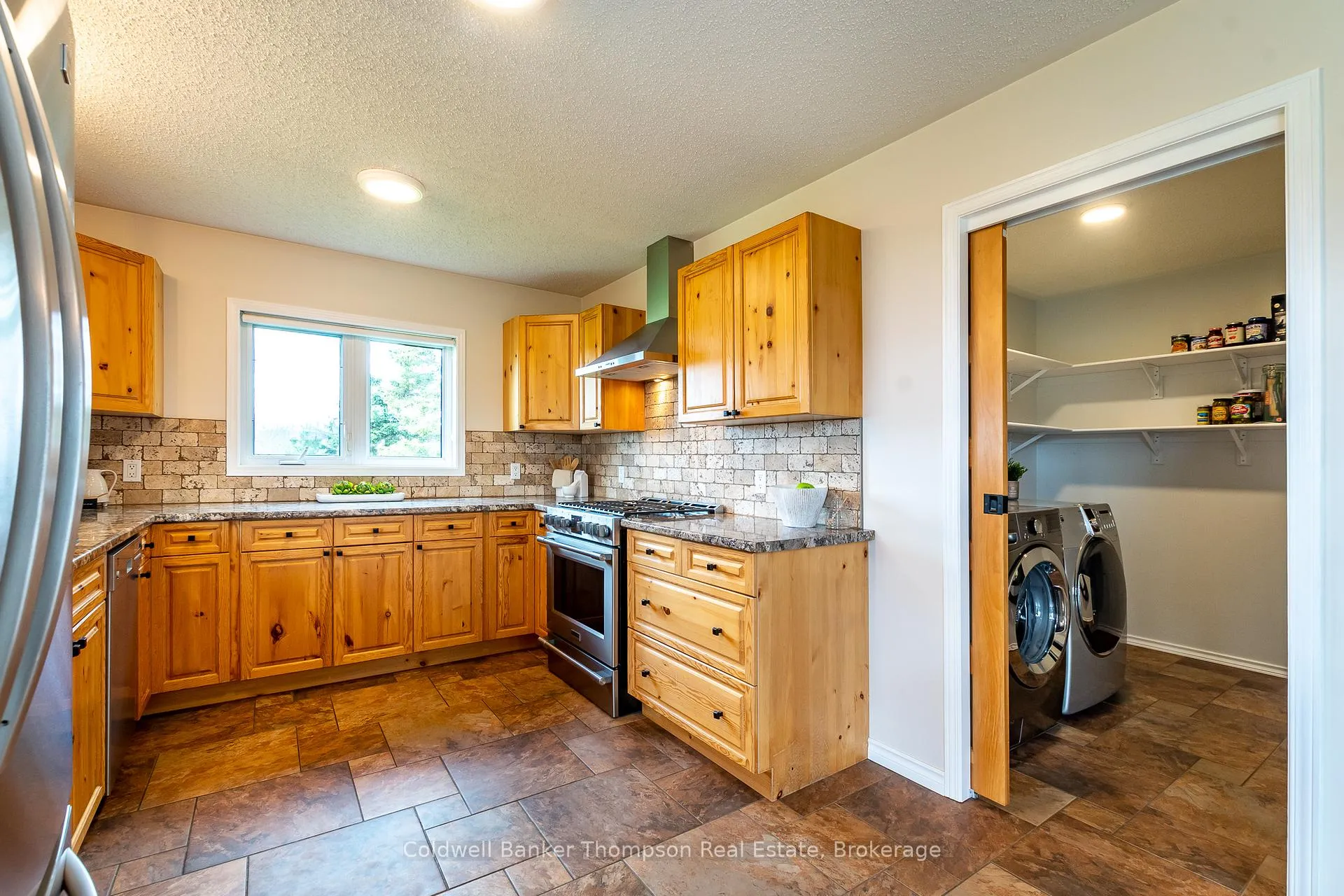 Photo 8 of 3737 124 Highway, Magnetawan — HOMEH