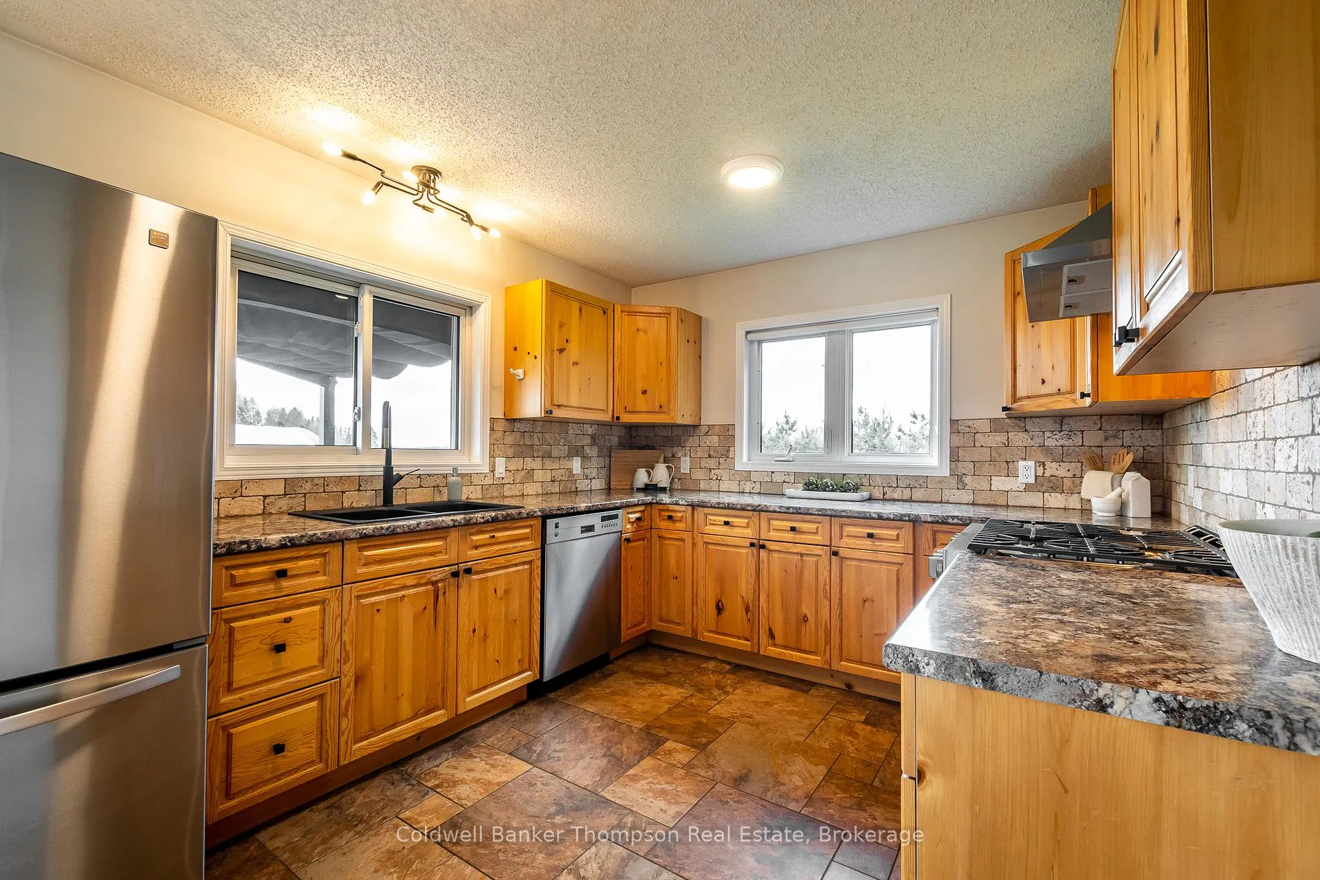 Photo 10 of 3737 124 Highway, Magnetawan — HOMEH