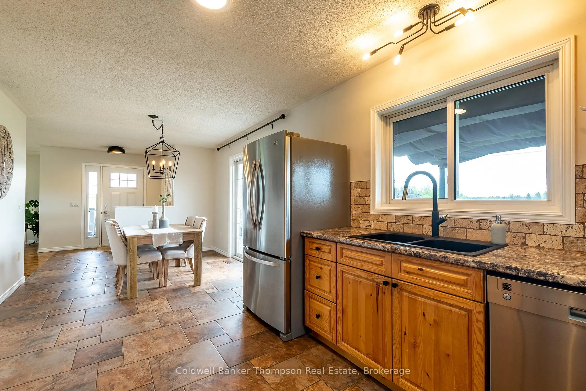 Photo 15 of 3737 124 Highway, Magnetawan — HOMEH