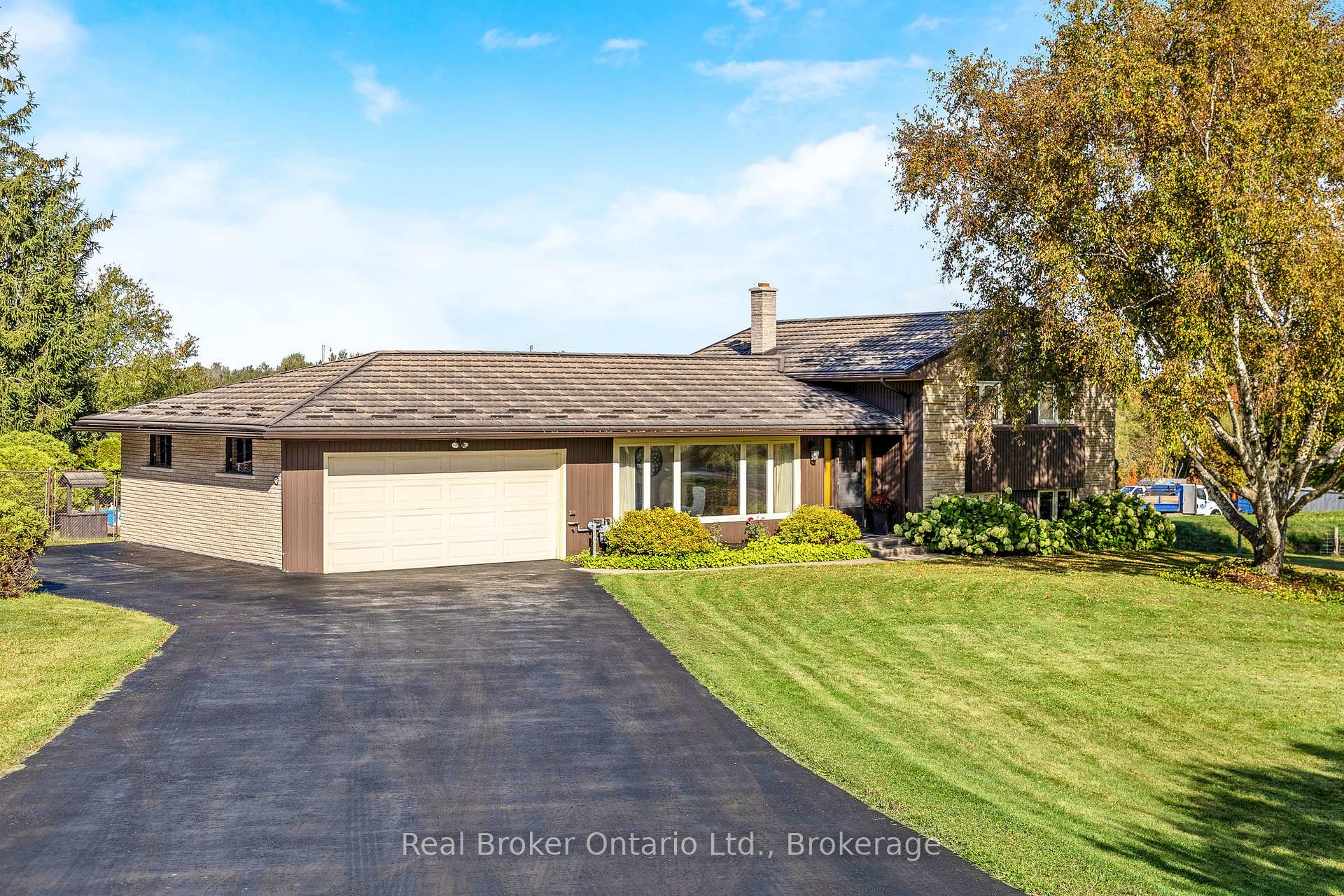 Front of 9412 Sideroad 17