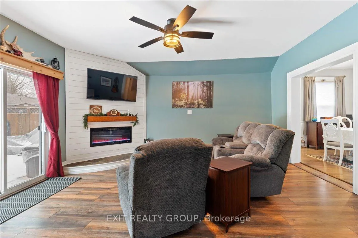 Photo 6 of 391 Thomas Street, Deseronto, Deseronto (Town) — HOMEH