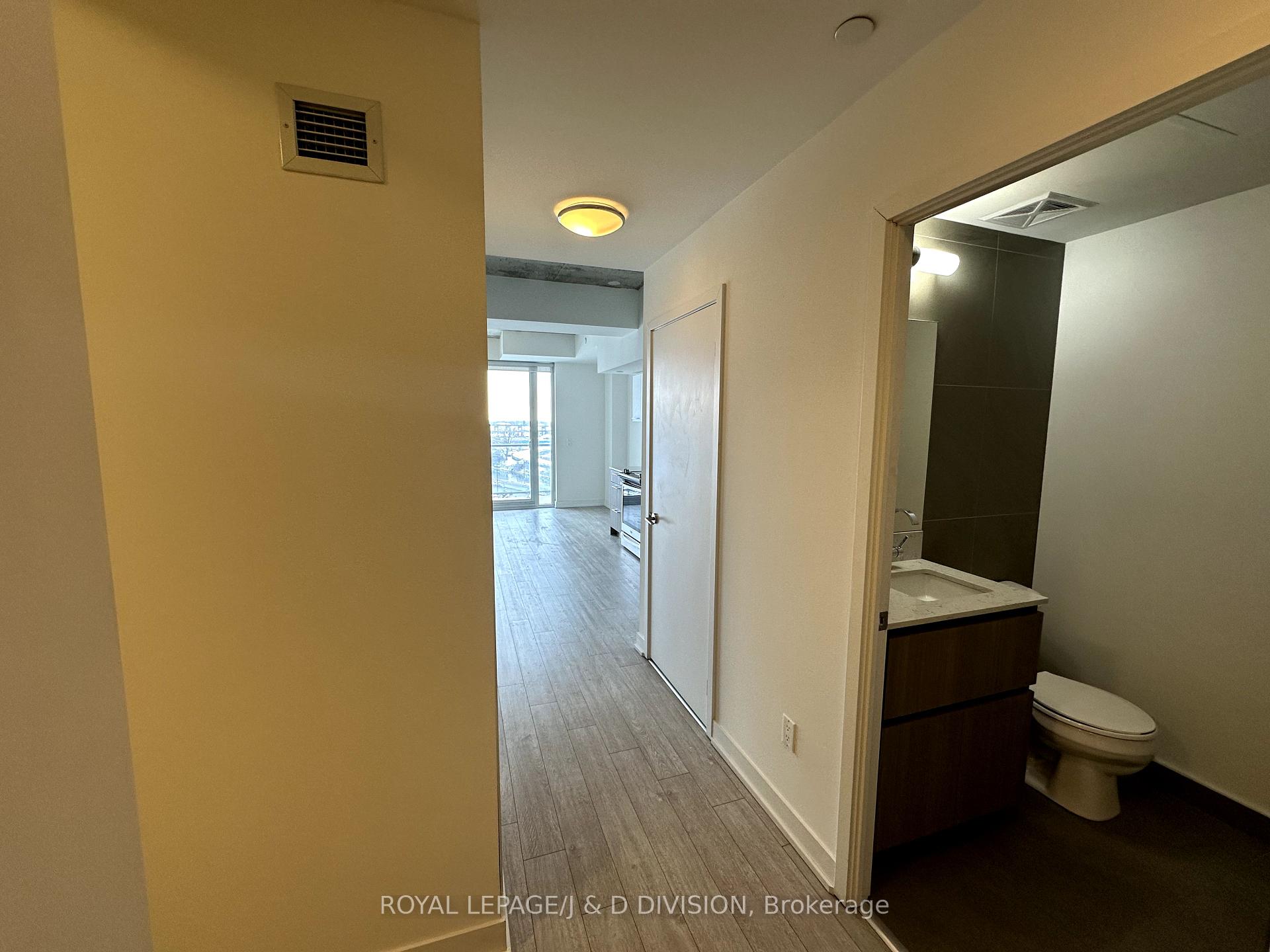 Photo 4 of Unit 710, 15 Baseball Place, Toronto, South Riverdale — HOMEH