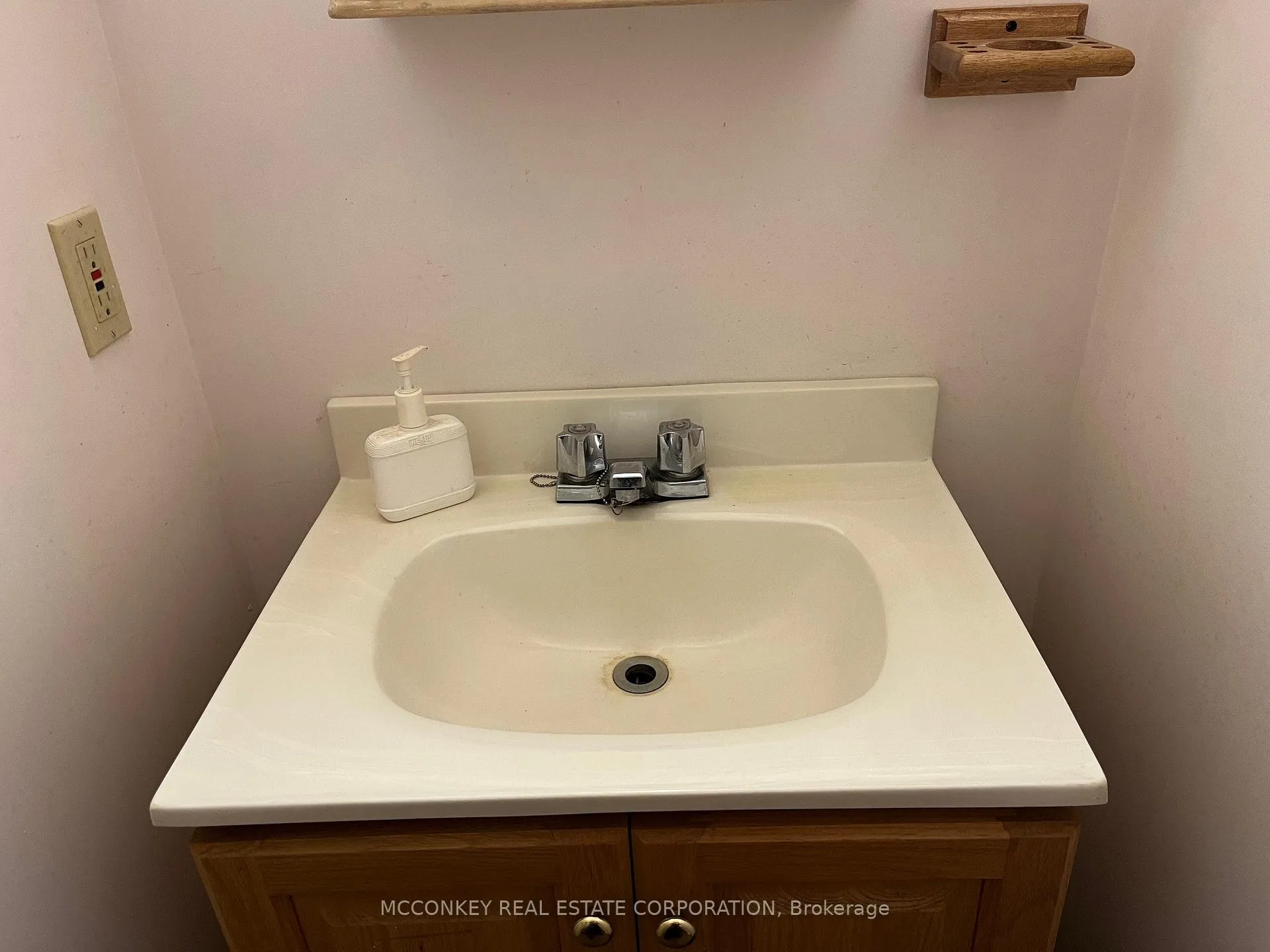 Photo 14 of 2370 Julia Shore Road E, Douro-Dummer — HOMEH