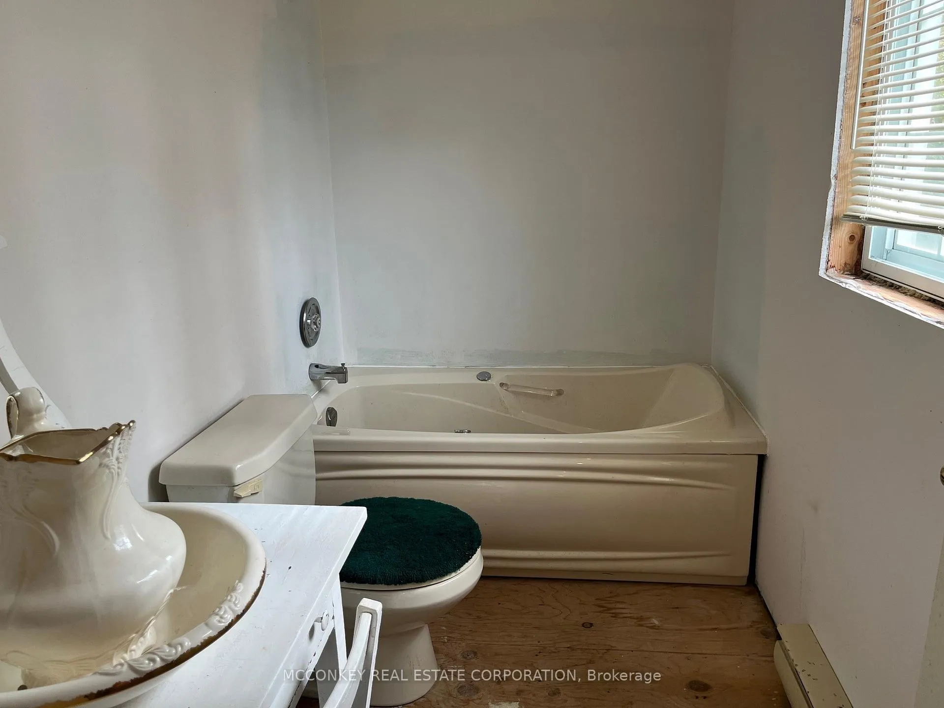 Photo 19 of 2370 Julia Shore Road E, Douro-Dummer — HOMEH