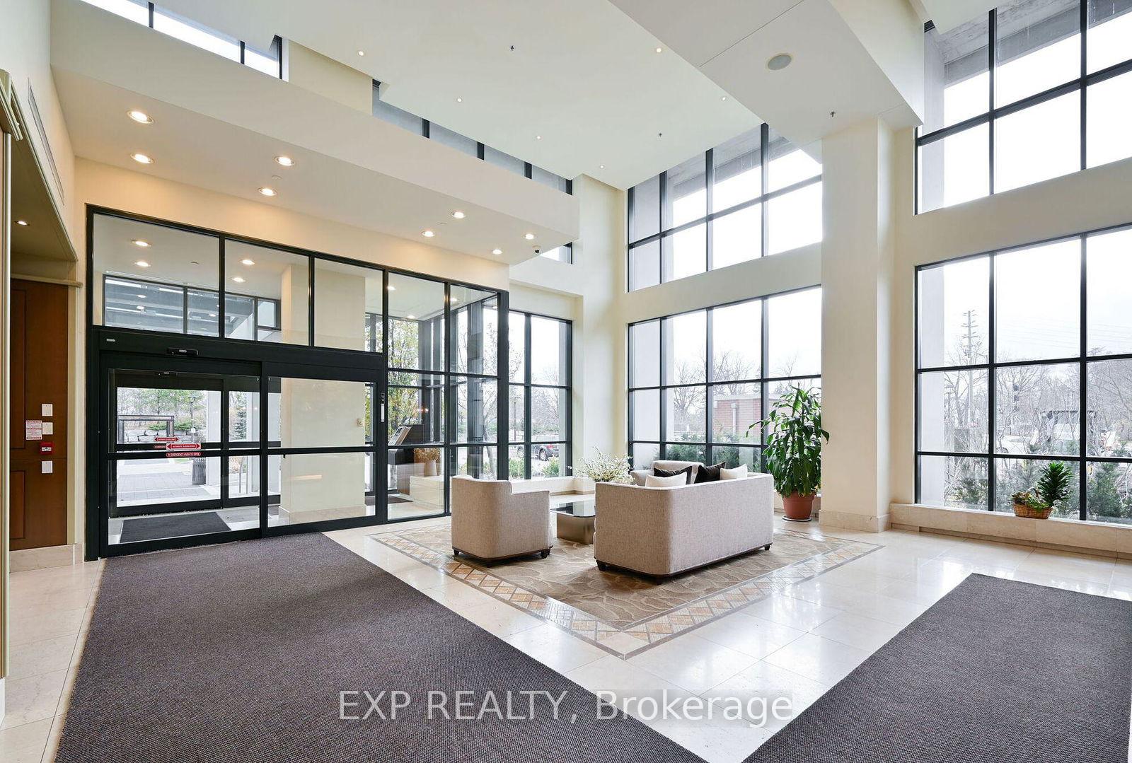 Photo 6 of Unit 2503, 100 John Street, Brampton, Downtown Brampton — HOMEH