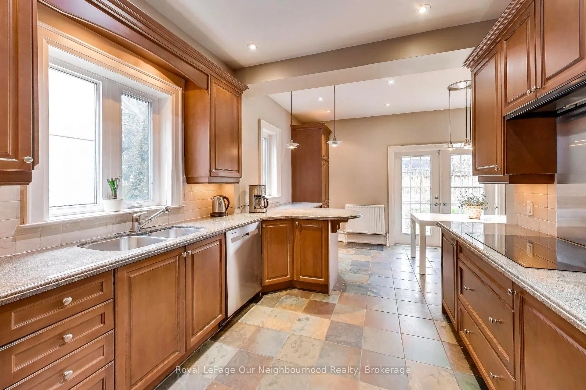 Photo 13 of 166 Lytton Boulevard, Toronto, Lawrence Park South — HOMEH