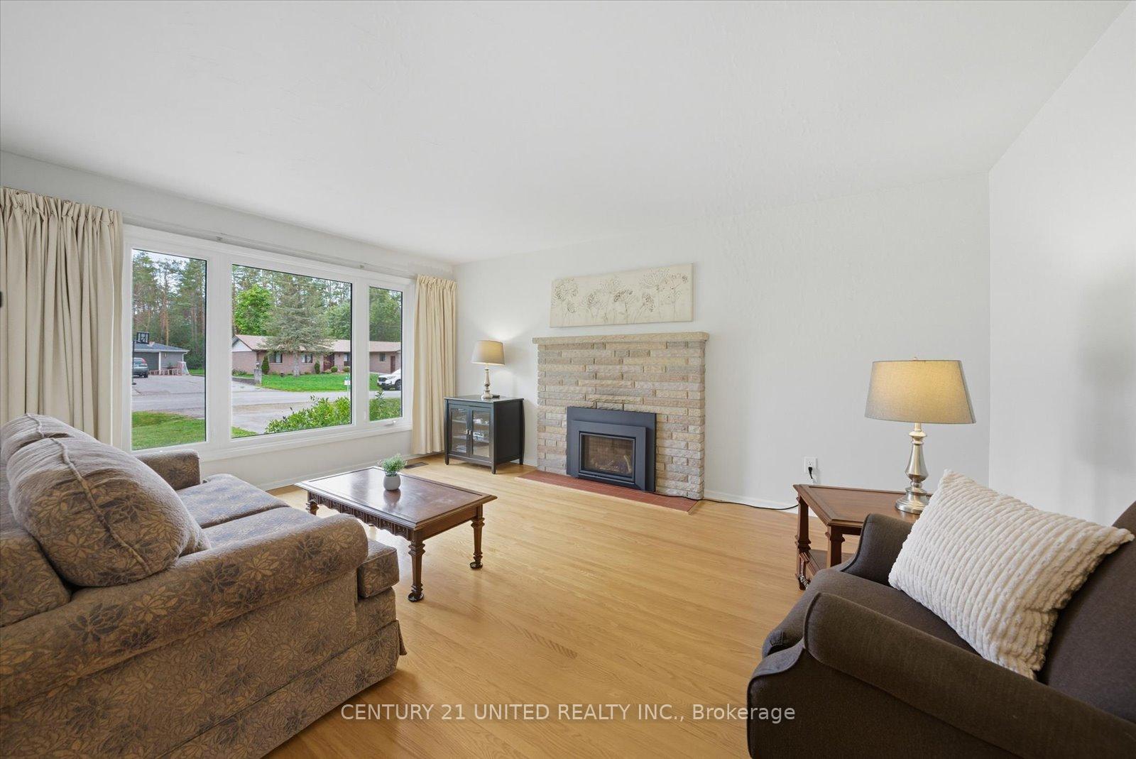 Photo 11 of 170 Coral Drive, Douro-Dummer — HOMEH