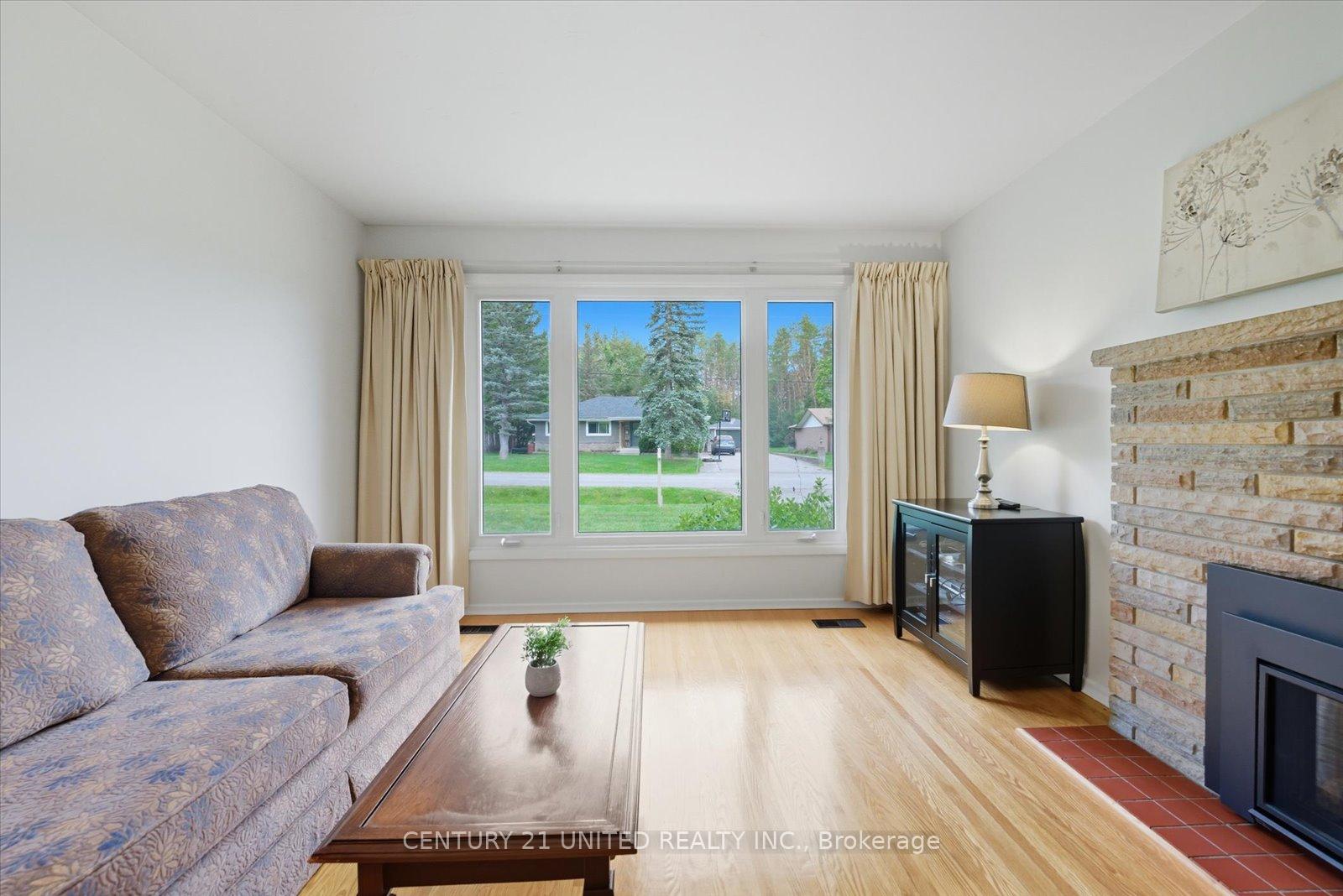 Photo 12 of 170 Coral Drive, Douro-Dummer — HOMEH