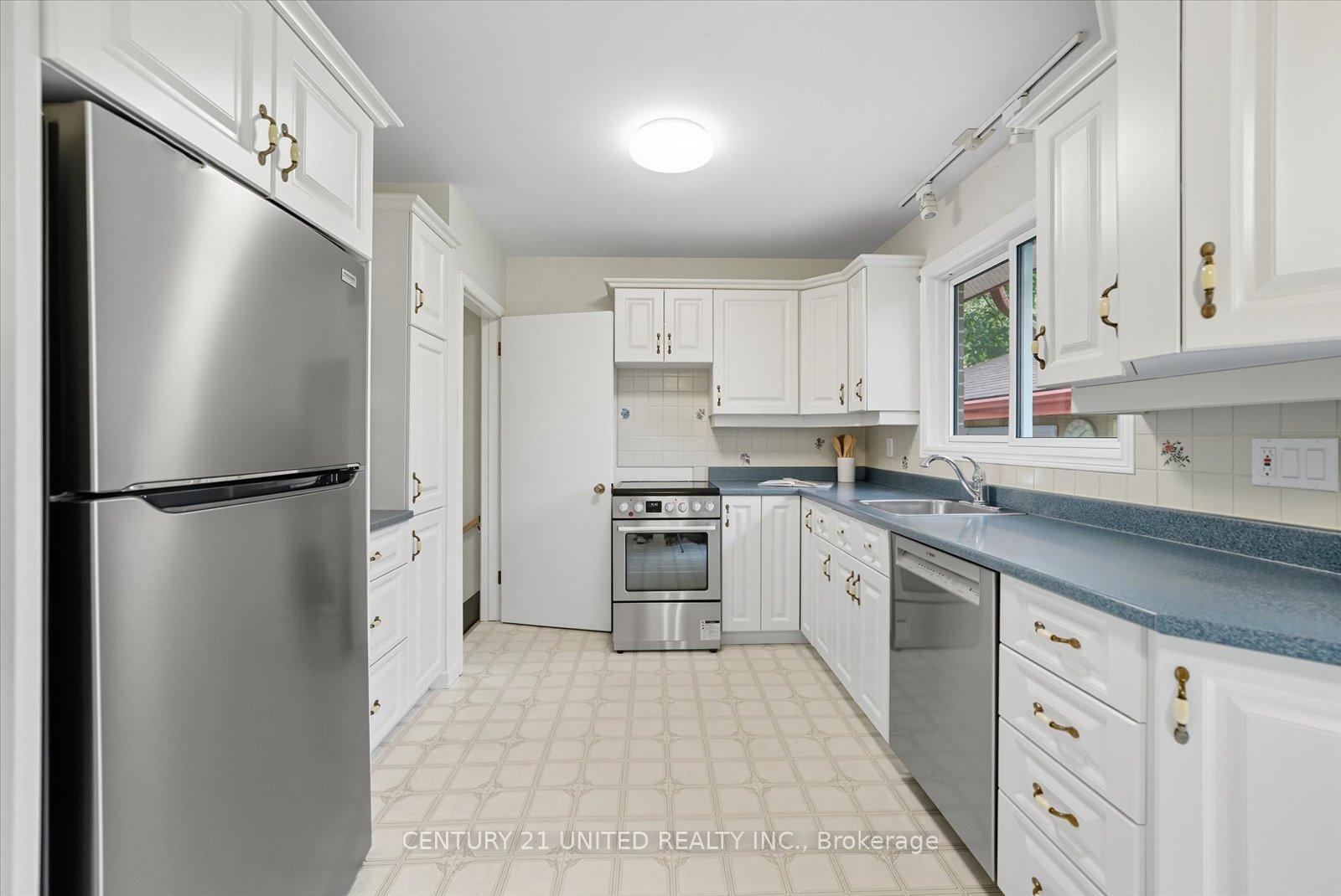 Photo 16 of 170 Coral Drive, Douro-Dummer — HOMEH