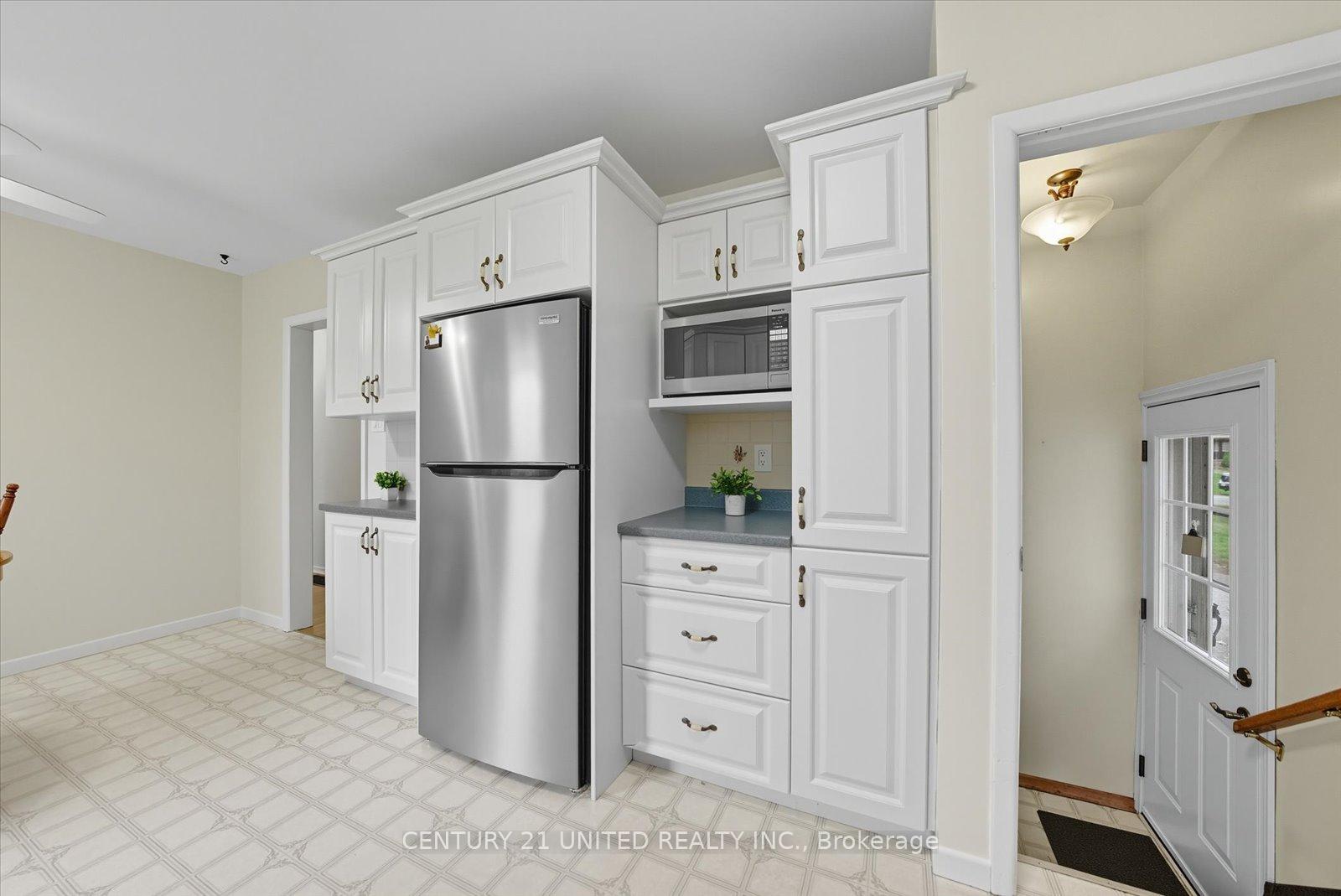 Photo 17 of 170 Coral Drive, Douro-Dummer — HOMEH