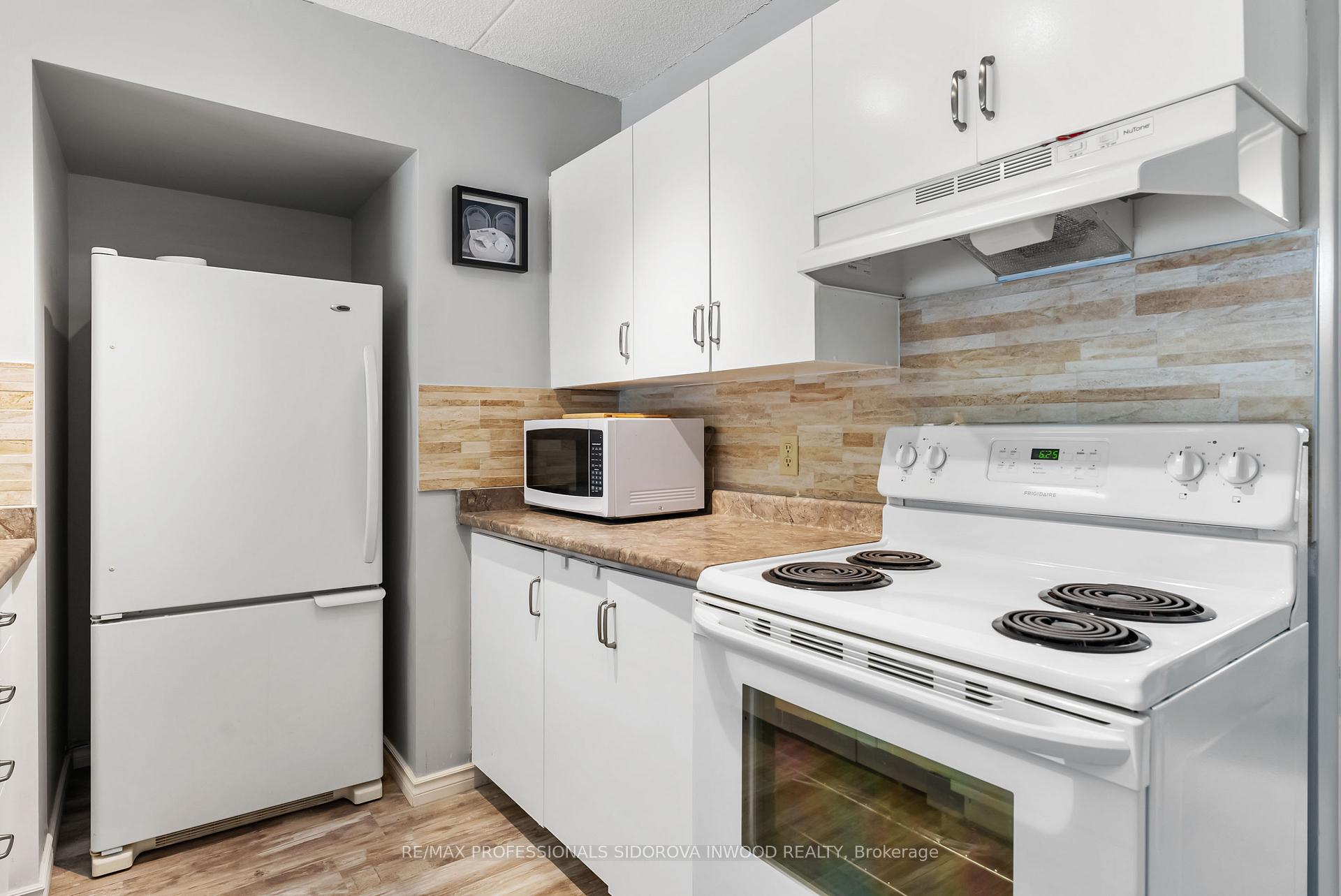 Photo 10 of Unit 74, 21 Dawson Drive, Collingwood — HOMEH
