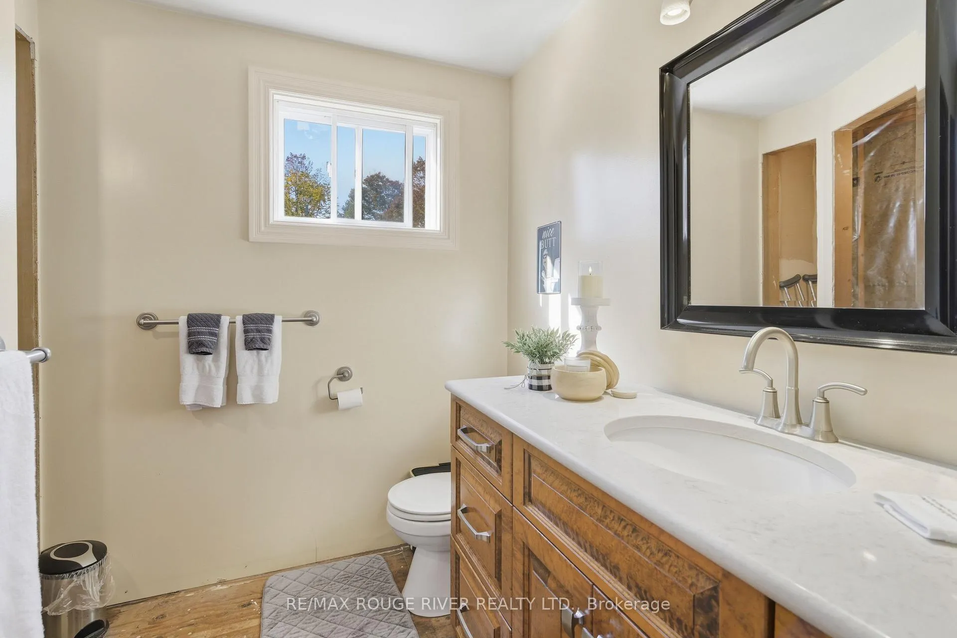 Photo 18 of 122 County Road 4 E, Douro-Dummer — HOMEH