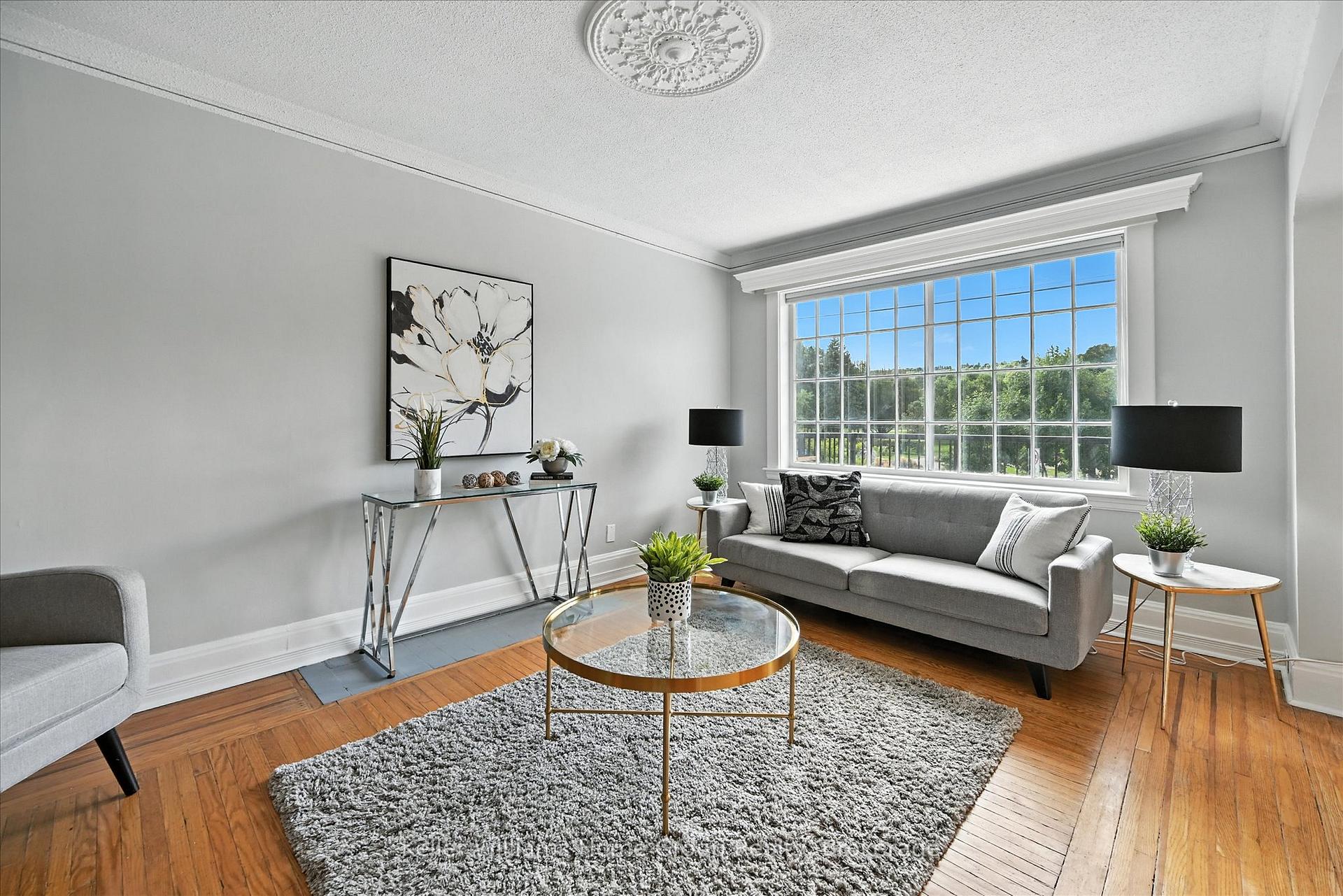 Photo 10 of 1047 Main Street E, Hamilton, Crown Point — HOMEH