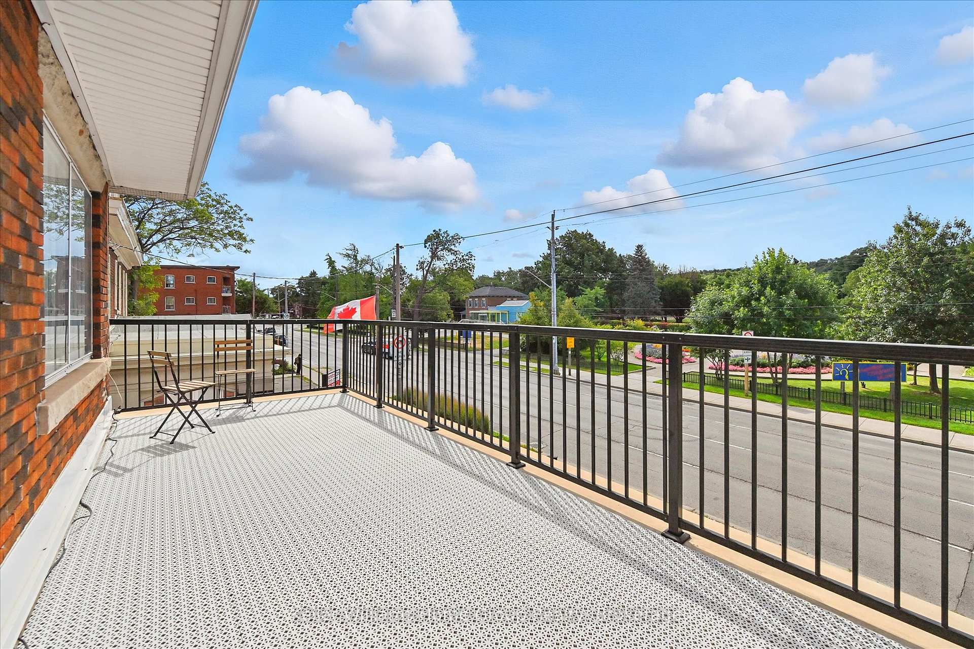 Photo 16 of 1047 Main Street E, Hamilton, Crown Point — HOMEH