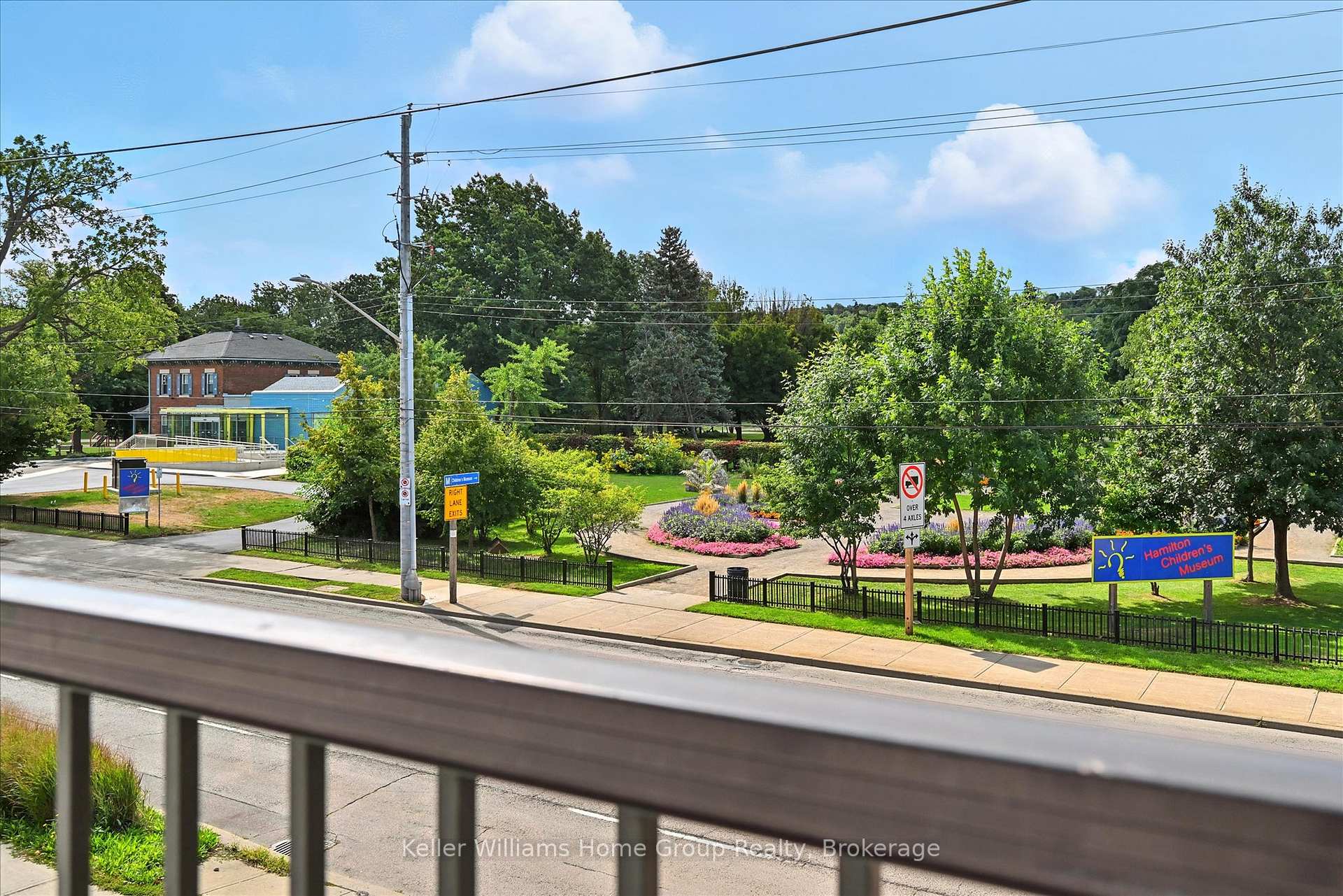 Photo 17 of 1047 Main Street E, Hamilton, Crown Point — HOMEH