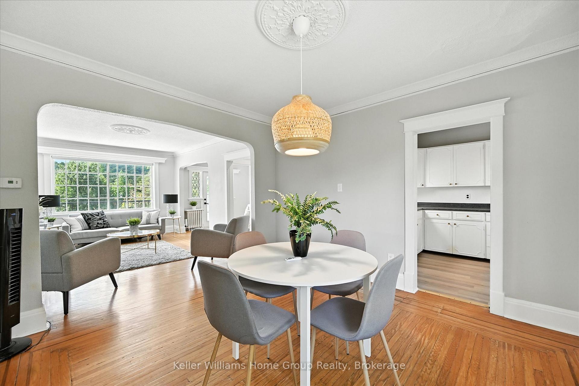 Photo 19 of 1047 Main Street E, Hamilton, Crown Point — HOMEH