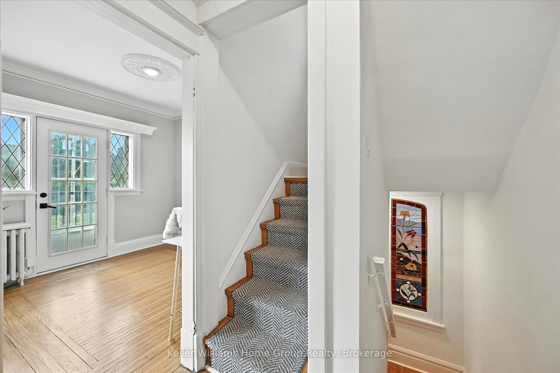 Photo 27 of 1047 Main Street E, Hamilton, Crown Point — HOMEH