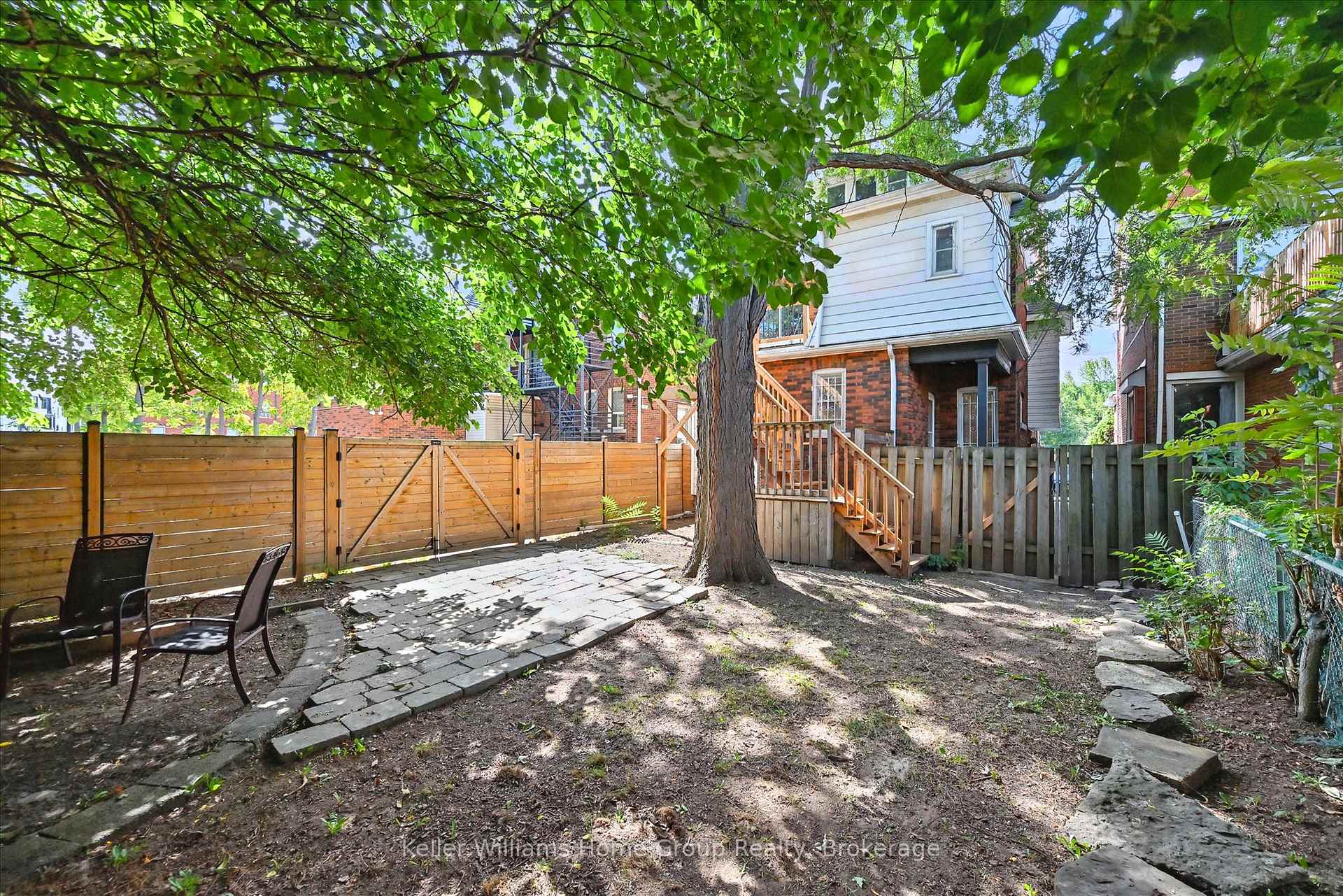 Photo 44 of 1047 Main Street E, Hamilton, Crown Point — HOMEH