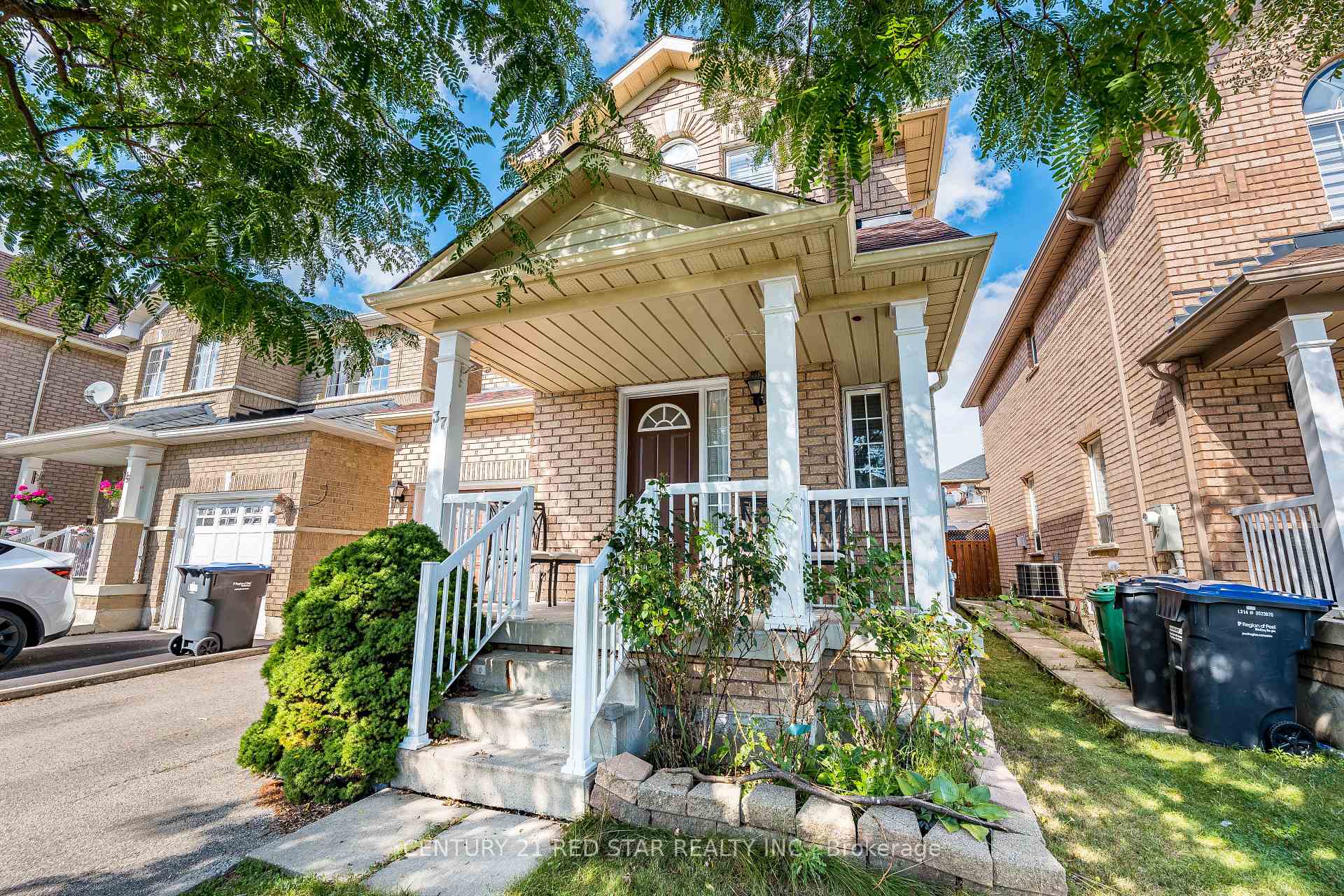 Front of 37 Oakmeadow Drive