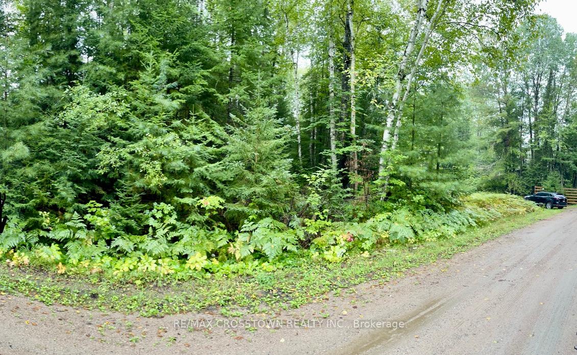 Photo 3 of 7 Mount Antoine Road, Mattawan — HOMEH