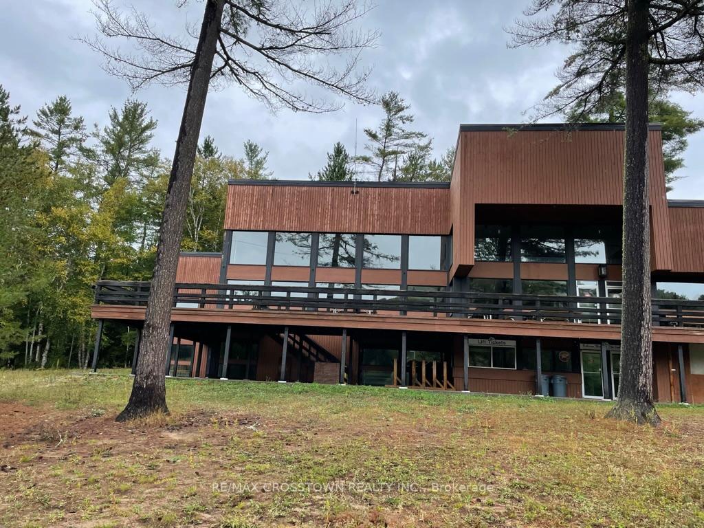 Photo 9 of 7 Mount Antoine Road, Mattawan — HOMEH