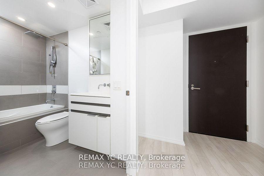Photo 15 of Unit 5104, 197 Yonge Street, Toronto, Church-Yonge Corridor — HOMEH