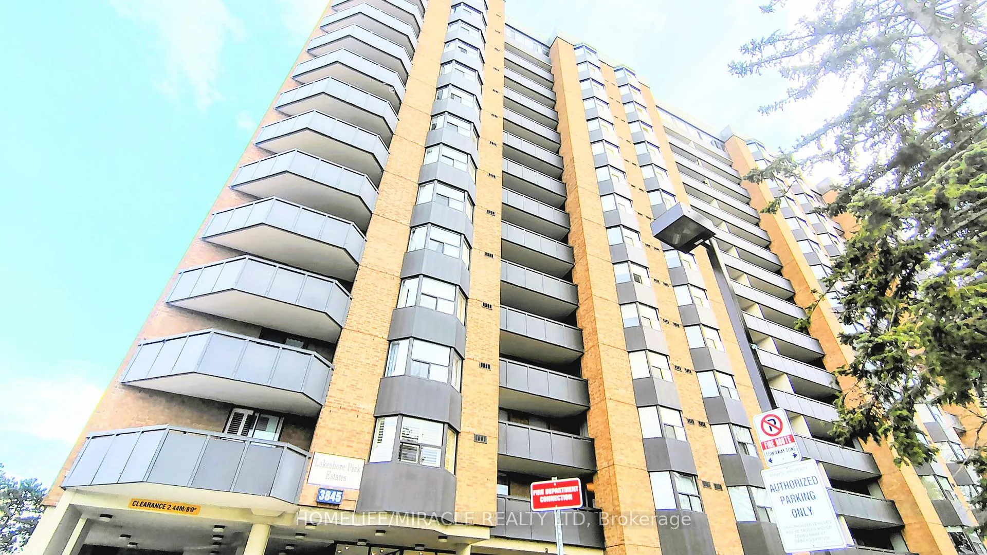 Front of Unit 1512, 3845 Lake Shore Boulevard W