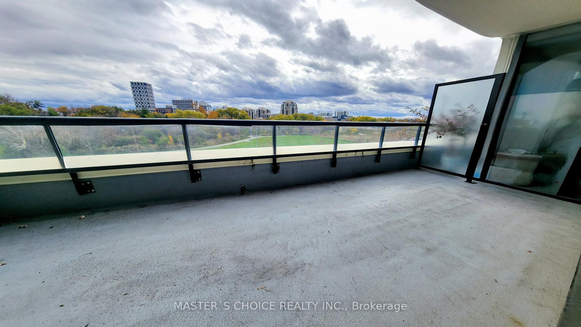 Photo 5 of Unit 318, 15 Water Walk Drive, Markham, Unionville — HOMEH