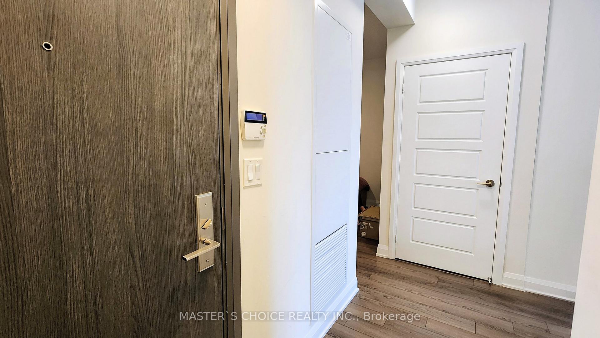 Photo 13 of Unit 318, 15 Water Walk Drive, Markham, Unionville — HOMEH