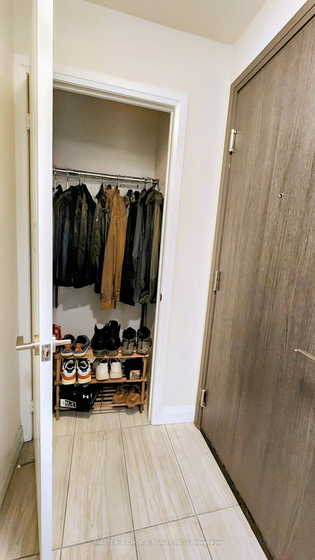 Photo 15 of Unit 318, 15 Water Walk Drive, Markham, Unionville — HOMEH
