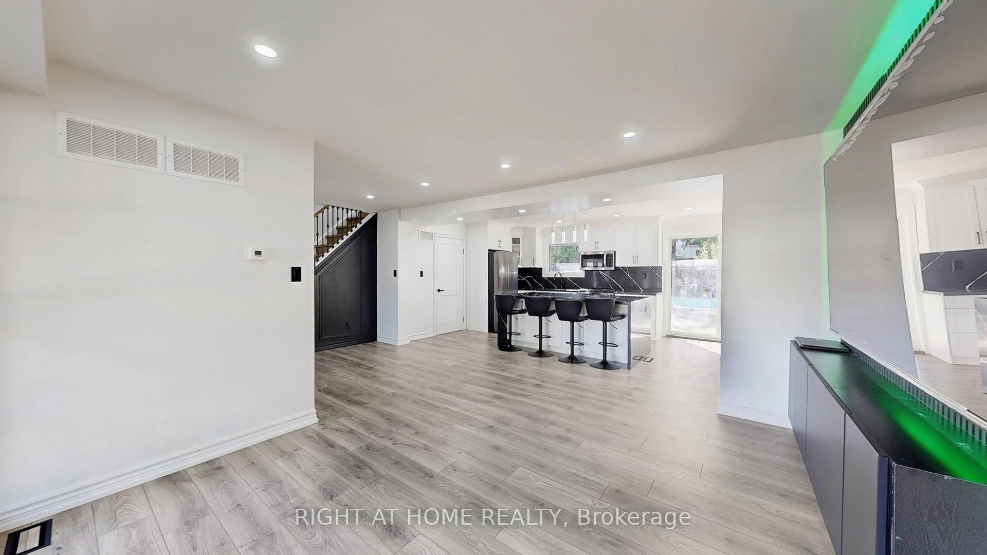 Photo 9 of 77 Elford Crescent, Hamilton, Vincent — HOMEH