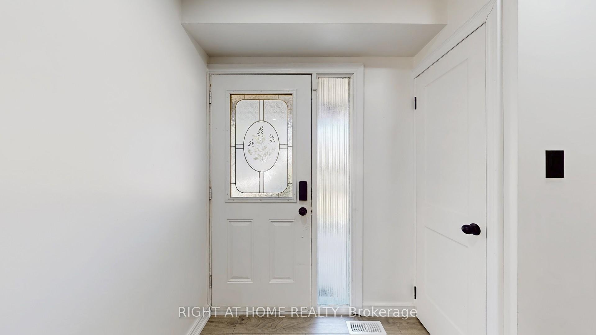Photo 20 of 77 Elford Crescent, Hamilton, Vincent — HOMEH