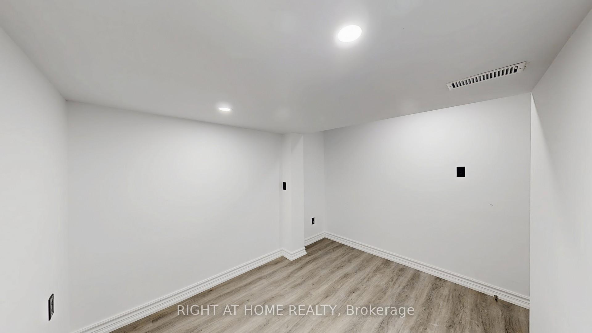 Photo 90 of 77 Elford Crescent, Hamilton, Vincent — HOMEH