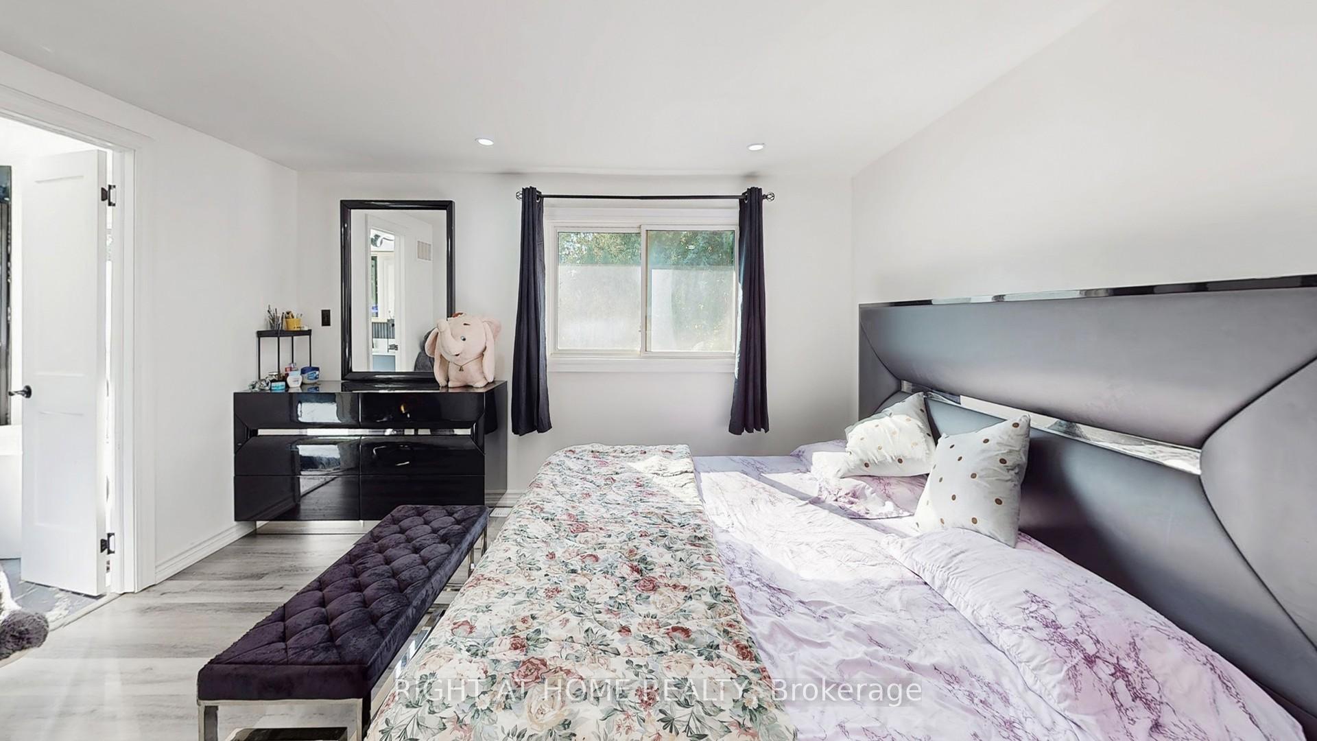 Photo 63 of 77 Elford Crescent, Hamilton, Vincent — HOMEH
