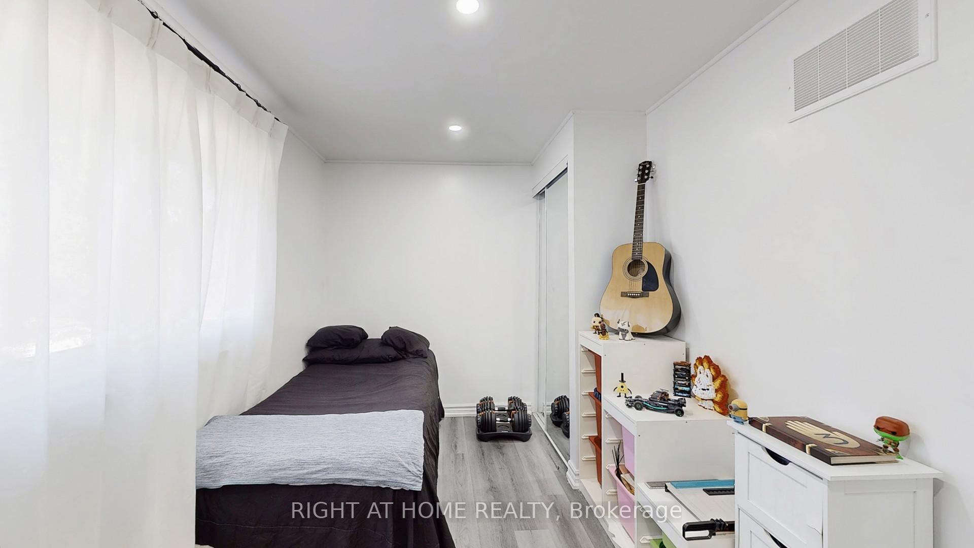 Photo 70 of 77 Elford Crescent, Hamilton, Vincent — HOMEH